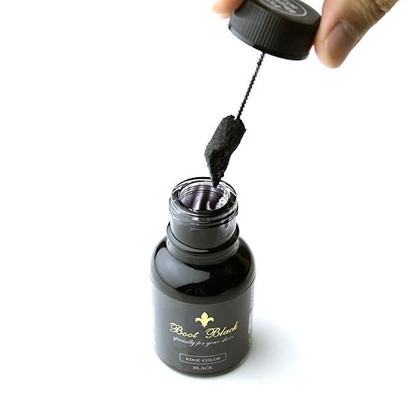 レザーソールのコバやヒールのキズ、色ハゲを目立たなくする液体タイプの補色インクです。コバのケバ立ちを抑える効果もあります。耐水性の強い塗料を使っていますが、完全に乾いた後にポリッシュ（油性ワックス）を使用して磨き上げると効果がより持続し、防...