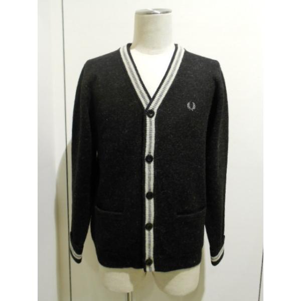 【美品】FRED PERRY メンズ　ニットカーディガン　XL F3078 FRED PERRY（フレッドペリー） V-Neck Cardigan (F3078/29