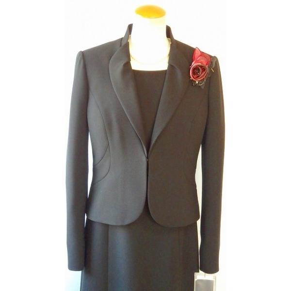 YUMI KATSURA(桂 由美） ウイングカラータックアクセント アンサンブル  