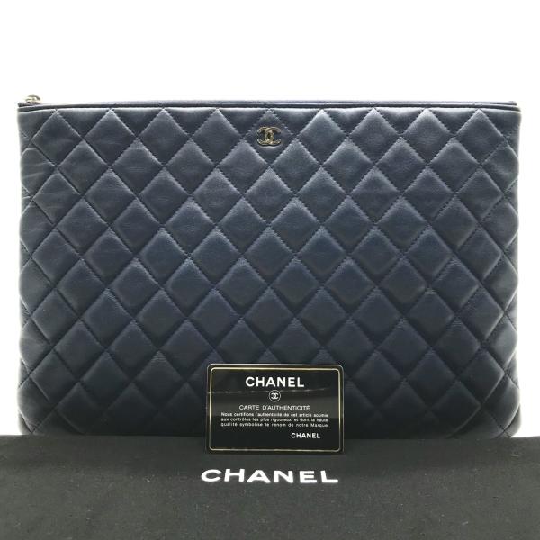 美品 CHANEL シャネル マトラッセ ラムスキン ココマーク クラッチ