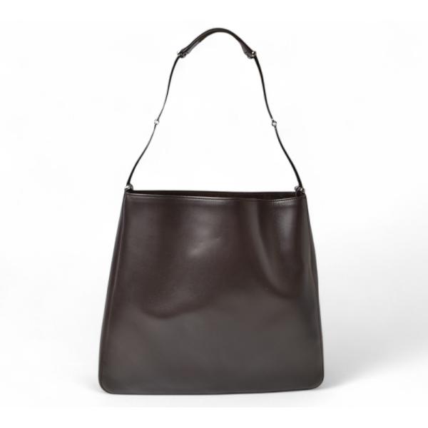 brand-pit_241011m18-g