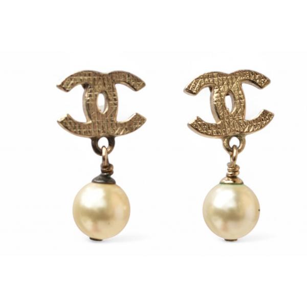 CHANEL（シャネル） ピアス ミニCCモチーフ ココマーク/スイングパール