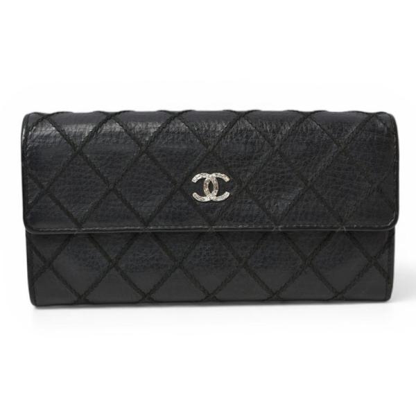 CHANEL　長財布 カンボンラインが艶めく名作✨】 CHANEL シャネル 長財布 二つ折り