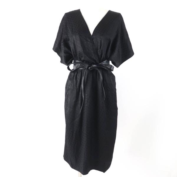 美品☆CELINE セリーヌ 2R289598D シルク100％ ドット柄 ベルト付 Vネック ワンピース ブラック 38 フランス製 正規品 レディース brand-td-store_00031278
