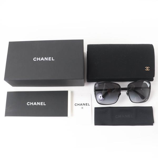 極美品☆CHANEL シャネル 71541L2616 ロゴ スクエア 現行品 サングラス アイウェア ブラック 箱・ケース付き イタリア製 レディース CHANEL（シャネル） 極美品☆CHANEL 71541L2616 ロゴ スクエア 現行品