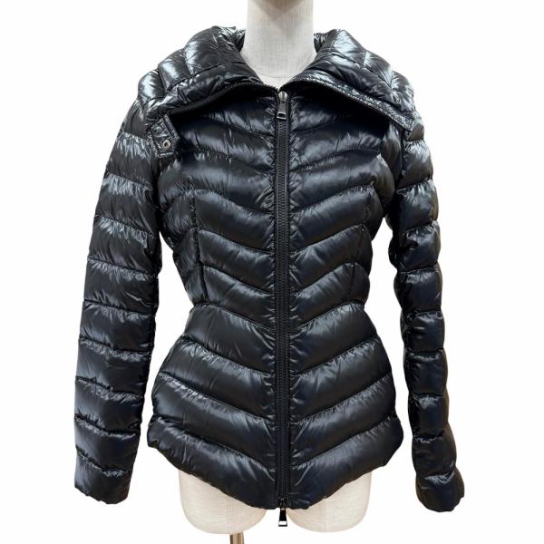 MONCLER（モンクレール） 美品◇MONCLER 2019年製 E20934591805 AULINE