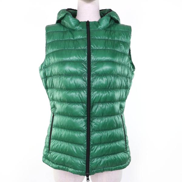 HERNO（ヘルノ） 極美品☆Herno PI0636D フード付き ZIP UP ライト