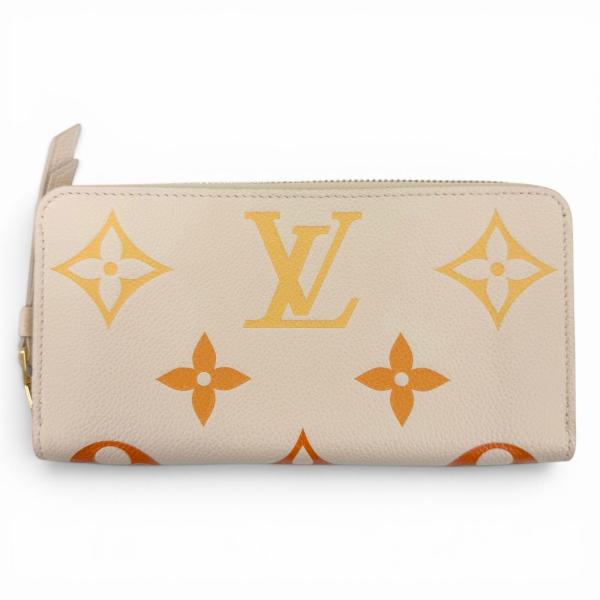LOUIS VUITTON（ルイ・ヴィトン） 未使用品☆LOUIS VUITTON M82206 LV