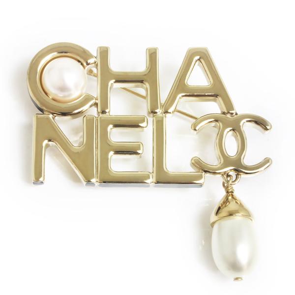 CHANELダブルレイヤーダブルC カットアウトロゴ フルストーンパールブローチ CHANEL（シャネル） （新品・未使用品）CHANEL AB9526 ロゴ パール