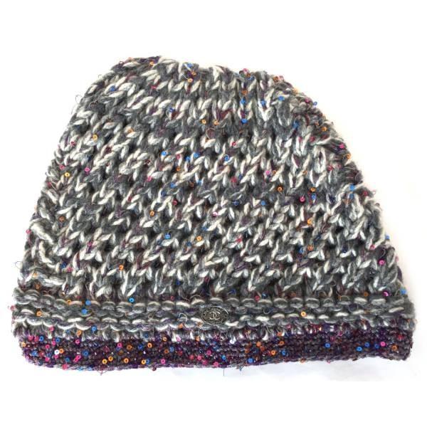 おしゃれなスパンコール【CHANEL】シルバーロゴ入り ニット帽