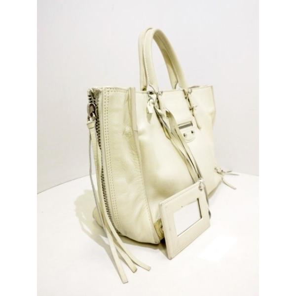 当店は最高な サービスを提供します バレンシアガ Balenciaga トートバッグ ペーパーa6 アイボリー 値下げ レザー 0709