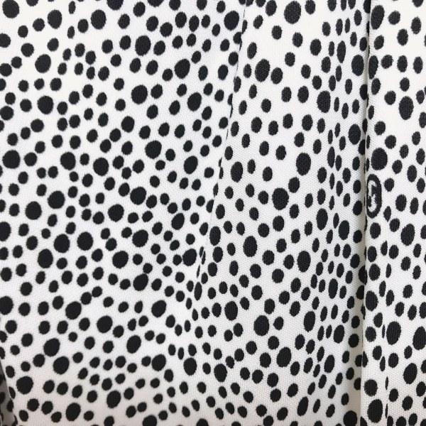 人気ブランドの新作 レディース サイズs ワンピース Gucci グッチ 2405 値下げ ノースリーブ ひざ丈 ドット柄 白 黒 ワンピース Giordanabg Com