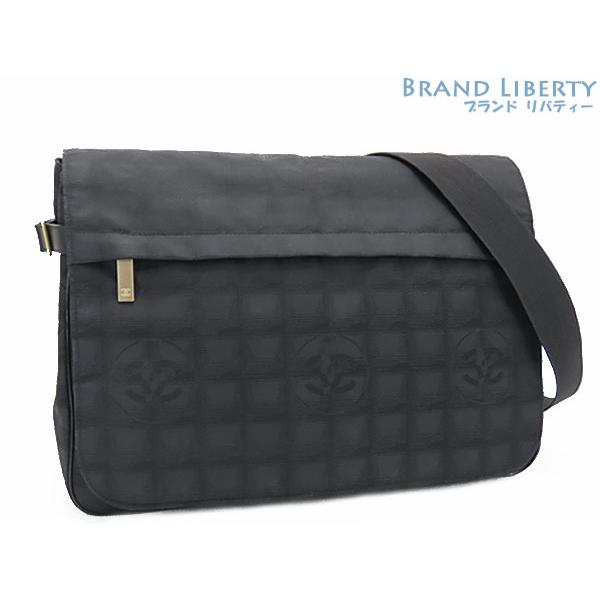 ニュートラベルライン 美品 シャネル CHANEL 斜め掛けショルダーバッグ