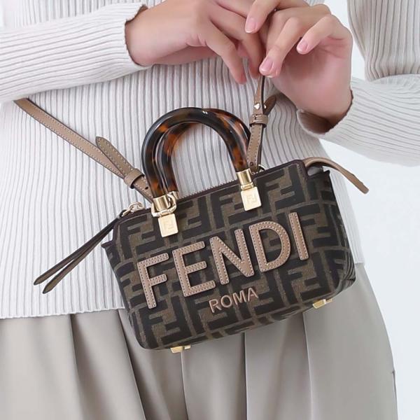 FENDI GWスーパーSALE☆全品5%OFFクーポン☆30日迄☆フェンディ FENDI GWスーパーSALE☆全品5%OFFクーポン☆30日迄☆フェンディ