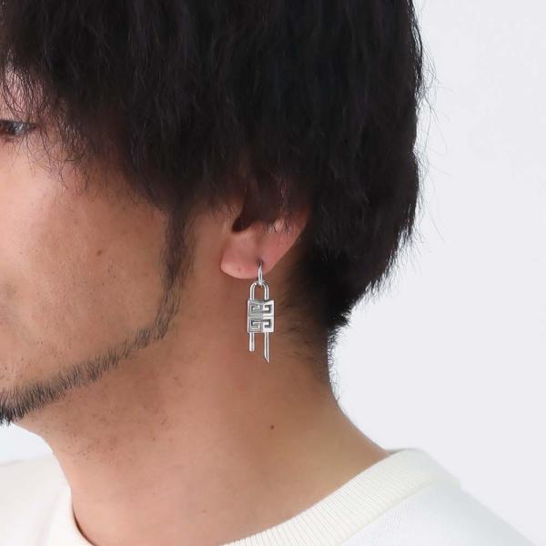 GIVENCHY 4Gピアス シルバー - アクセサリー GIVENCHY 4Gピアス シルバー - アクセサリー