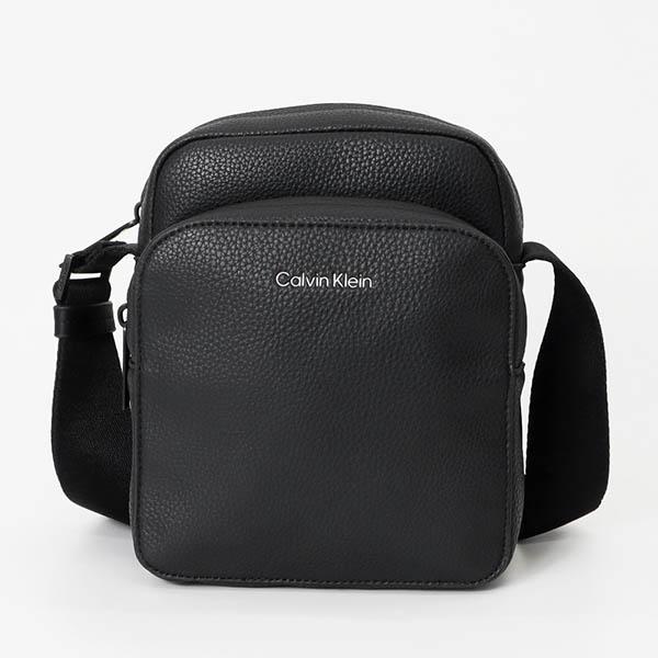 【新品】カルバンクライン ショルダーバッグ 縦型 レザー　黒 Calvin Klein カルバンクライン ショルダーバッグ メンズ 縦型