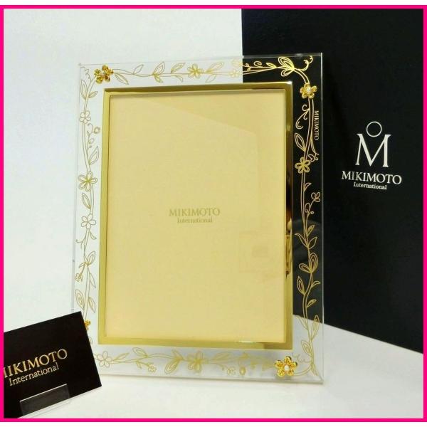 Mikimoto International ミキモト インターナショナル アクリル スタンドフォトフレーム 真珠付き インテリア置物 ブランド 未使用品 17 8084 17 8084 リユースブランドショップber 通販 Yahoo ショッピング