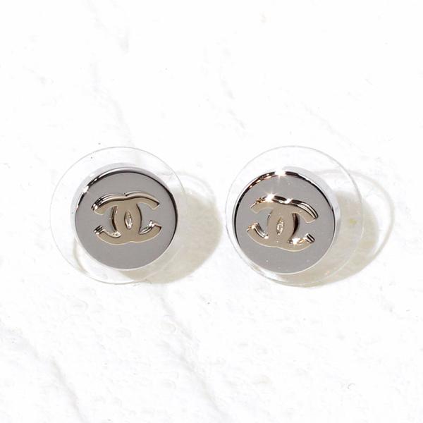 CHANEL（シャネル） ピアス CCマーク ダブルC ココマーク ライン