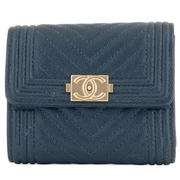 BOY CHANEL シャネル 財布 三つ折り キャビアスキン ボーイシャネル