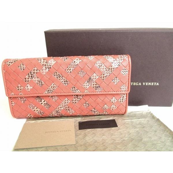 BOTTEGA VENETA（ボッテガ・ヴェネタ） イントレチャート ナッパレザー