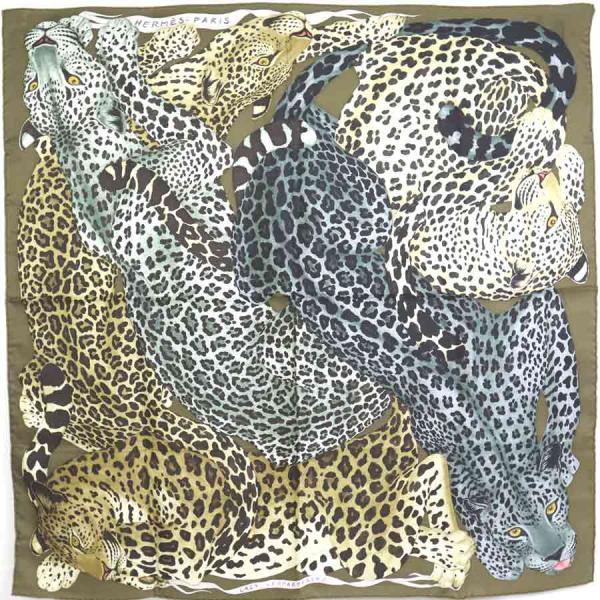 美品⭐️エルメス スカーフ カレ90 リス柄 Les Chênes d’Or 美品⭐️エルメス スカーフ カレ90 リス柄 Les Chênes d'Or