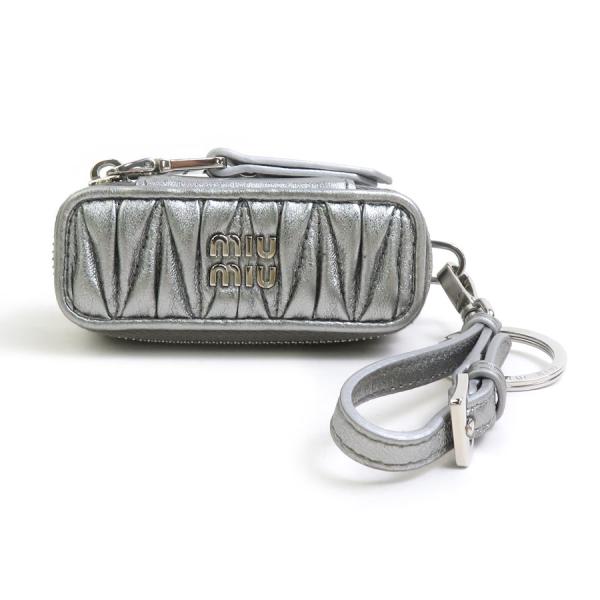 miu miu（ミュウミュウ） チャーム リップケース マテラッセ レザー