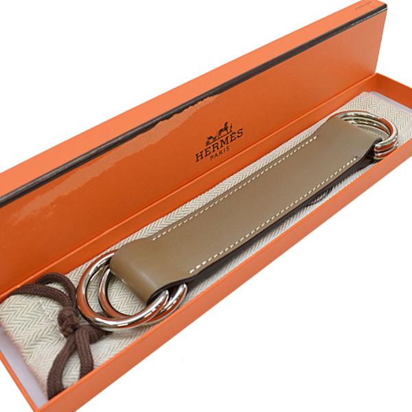 即出荷 エルメス Hermes ショール留め ブラウングレー レザーx金属素材 ストラップ レディース 定番人気 中古 R7934a