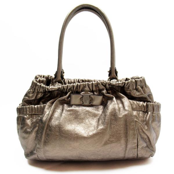 【極美品✨】 サルヴァトーレフェラガモ ショルダーバッグ ヴァラリボン レザー サルヴァトーレフェラガモ Salvatore Ferragamo ショルダーバッグ