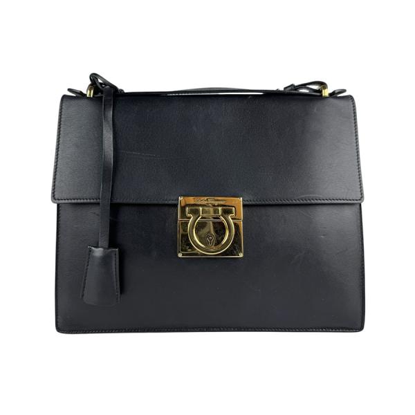 サルヴァトーレフェラガモ Salvatore Ferragamo ショルダーバッグ