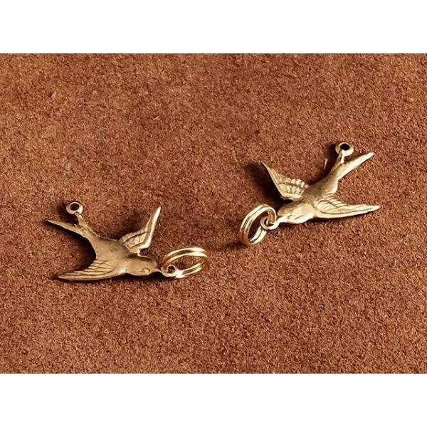 極小二重リング付き ツバメチャーム（2個セット）つばめ 燕 スワロー