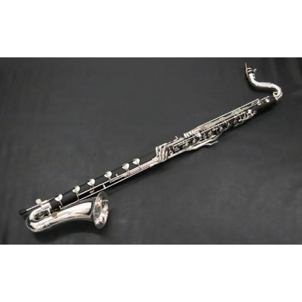 バスクラリネット　BPCLB-40RS多くの要望を受けて、LowCバスクラリネットが誕生。現代の様々な演奏状況に対応するため、合成木ボディと、豊かな音色を生み出す銀メッキキイを選択。新たに日本製ステンレスペグを採用。調子 B♭ (最低音Lo...