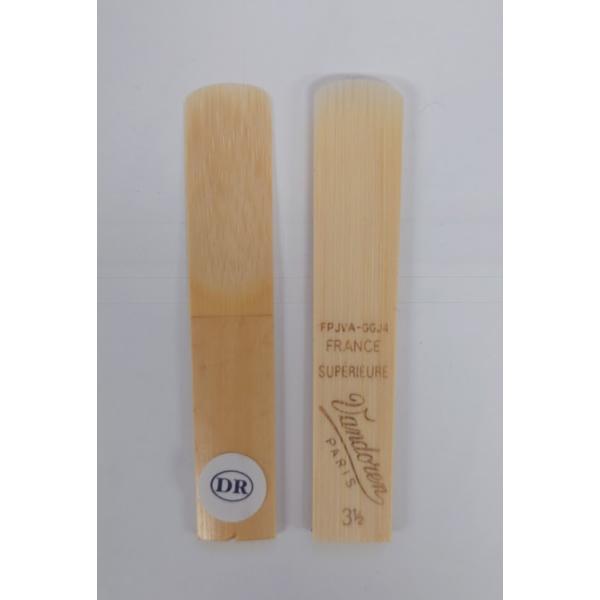 ※ドリームリードの特徴【すぐに絶好調！】楽器を組み上げて「さぁ　吹くぞ！」という時に「まだリードがよく鳴ってくれない」とがっかりした経験はありませんか？ドリームリードはそんなストレスをあなたが感じる前にベストな状態になります。【倍音が多い！...