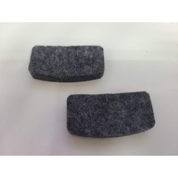 ヤマハの旧型TP-5xx/7xxのペダルクッションフェルトです。化繊入りで耐久性バツグンです。ペダルの可動範囲内で正確な音程間隔を得るためにも、剥がれたフェルトは取付・交換することを推奨致します。両面テープ付き交換の際は全て入れ替えてご使用...