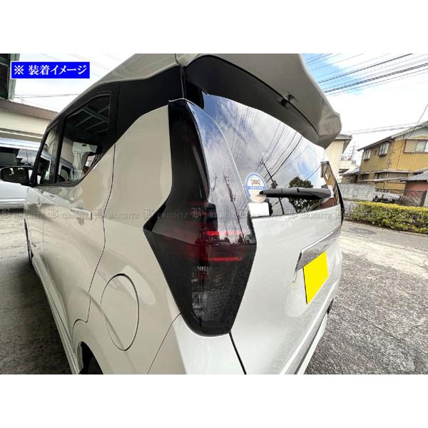 【美品】eKクロス B34W テールゲートガーニッシュ eKクロス B34W B35W スモーク テール ライト カバー ランプ リア リヤ