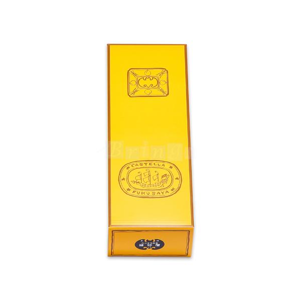 蜂蜜を一切使っていない、上質な水飴(米飴)を使用したカステラです。おみやげ袋もお付けしておりますのでおもたせにもお使いいただけます。ポイント利用にもお使いください。