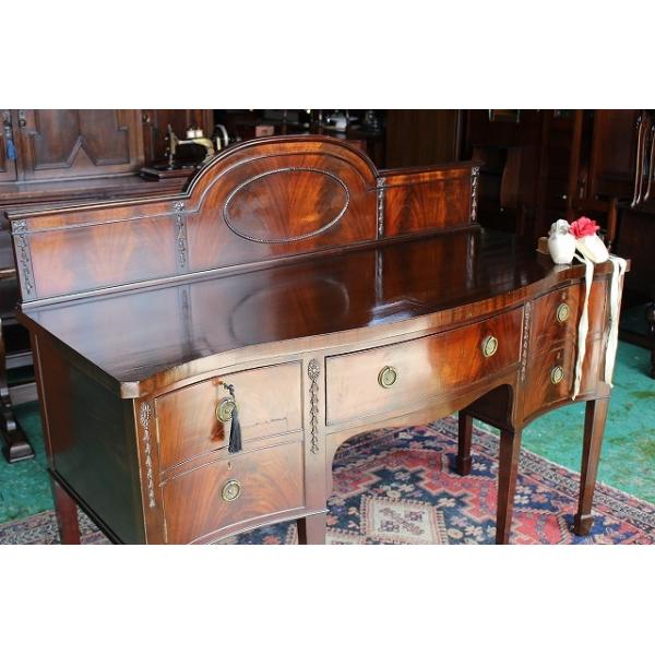 イギリスアンティーク家具 アンティークサイドボード キャビネット