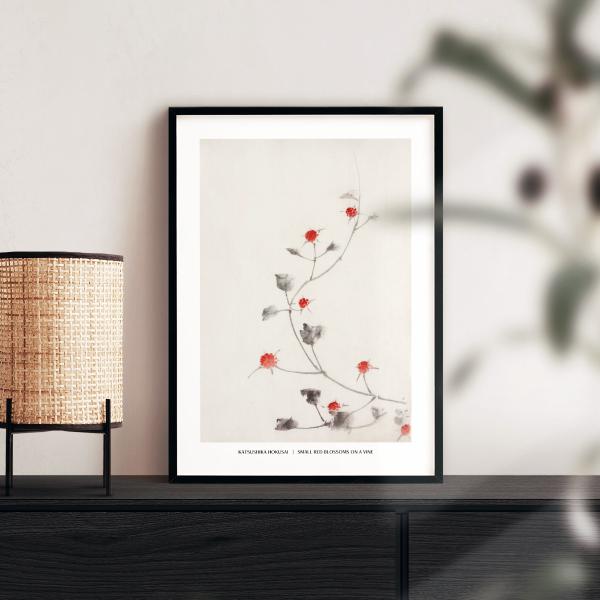 葛飾北斎「蔦に小さな赤い花」をデザインしたアートポスターです。お部屋やオフィスを鮮やかに彩り、コーディネートのアクセントに。ぜひ名画の世界をお楽しみください。●型番 : AP214●材質 : 紙●製造国：日本製●サイズ : ポストカードサイ...