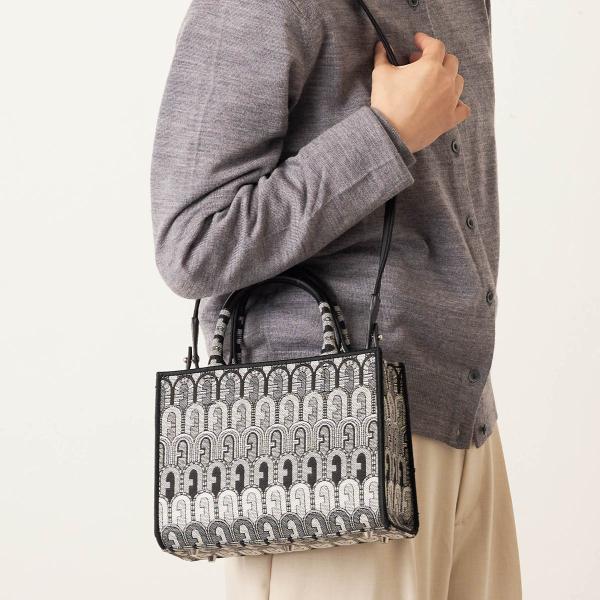 新品未使用✨FURLA　フルラ　トートバッグ　L　オポチュニティ　グレー　現行 楽天市場】FURLA フルラ OPPORTUNITY L TOTE BAG 42 オポチュニティー