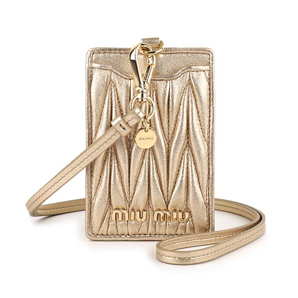 miu miu（ミュウミュウ） 並行輸入 パスケース(定期入れ) マテラッセ