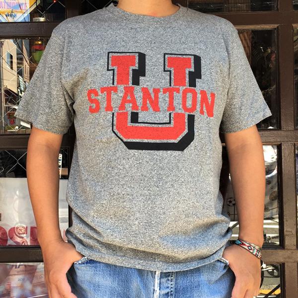 Screen Stars プリントtシャツ Stanton University スクリーンスターズ アメカジ メンズ レディース 夏 インナー トップス 半袖 グレー Buddy U S Clothing 通販 Yahoo ショッピング