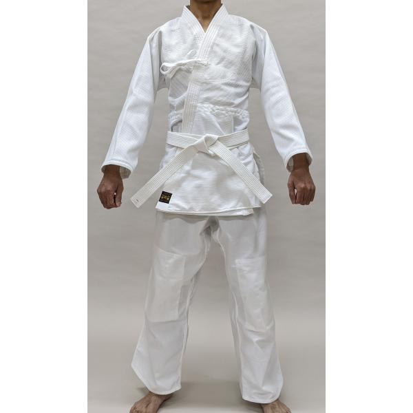 [Release date: January 20, 2025]上衣・ズボン・白帯の3点セット 綿/ポリ混紡製上衣：脇継縫製一重/腰織刺 ズボン：膝当て布有　【身長目安】 00号：125cm / 0号：135cm / 1号：145cm / ...