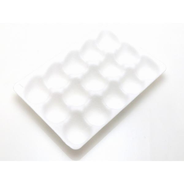 イチゴ化粧箱用専用　不織布+PSトレイ。デリケートなイチゴをハンモックの様に包み込む。寸法　160×232mm8H、9H、12H、15H、18H　と5種類からホール数を選べます。
