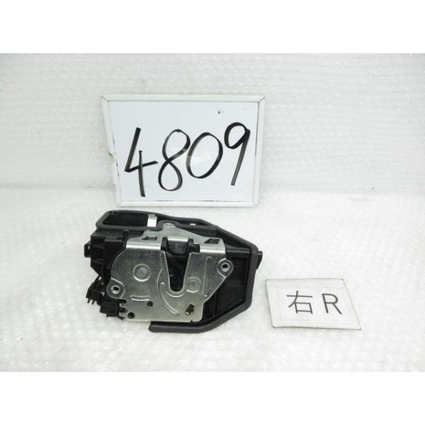 28年 BMW 320D F30 LDA-8C20 右Rドアロックソレノイド   7229460 207260 4809