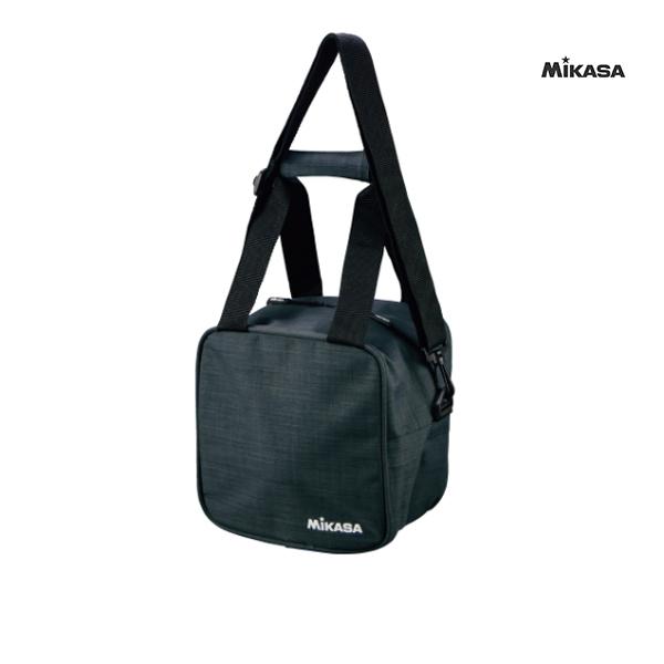 MIKASA ミカサ バレーボール・サッカーボール向けバッグ2個用　簡易撥水素材使用、バレーボール＆サッカーボールの1個用ボールバック。ショルダーベルト付きなので、持ち運びに便利です素材：ポリエステル（簡易撥水素材使用）寸法：22×22×1...