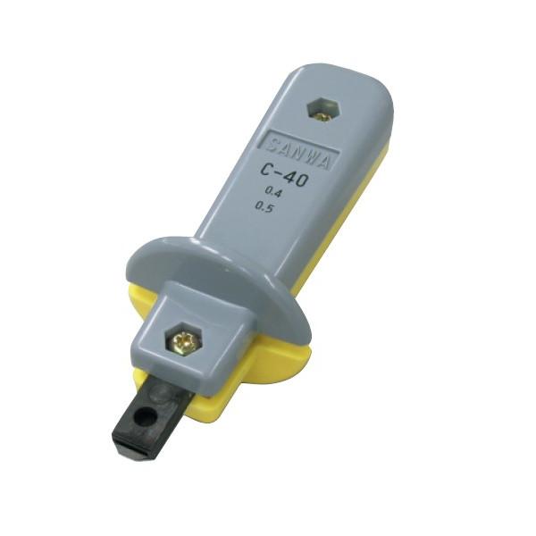 クリップターミナル式の端子に電線を接続するために使用する工具です。簡単な手動式で、工具の先には刃先のある側とない側がついており、どちらも反転して使えるようになっています。接続する電線は外被除去が不要で、半田での接続に比べて大幅な作業時間の短...