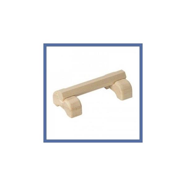 　テーブルなどで休憩時や、老鳥や病鳥の床面での生活やステップの代わりとして使用できる、とても小さな止まり木です。【サイズ】幅8.0cm×奥行4.0cm×高さ2.3cm