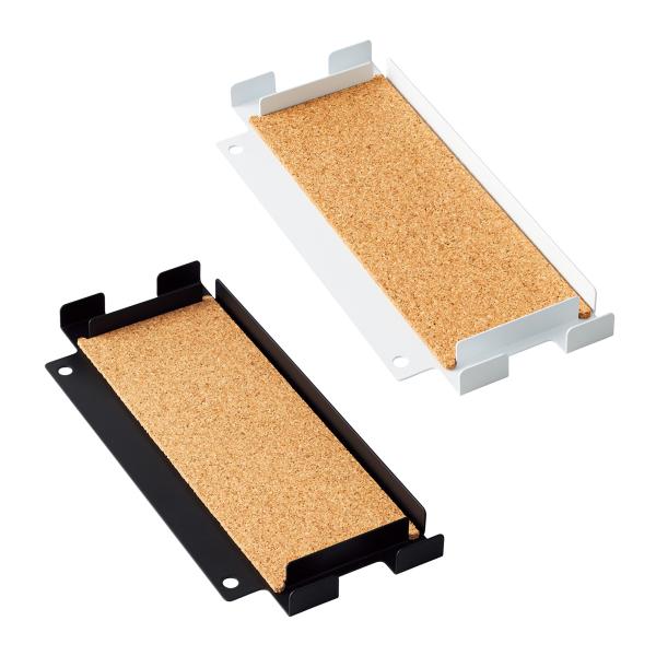 ●寸法：102mm × 232mm × 15mm(有効内寸：幅76×奥行き194×高さ11mm●材質：本体／スチール・コルク●耐荷重：1kg●組立式※机上台への取付にはＭ６適合の六角レンチが必要です。対応品番付属のもの、または市販のものをご...