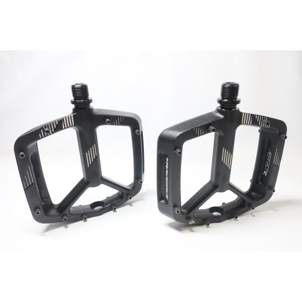 レースフェース AEFECT ペダル 未使用 Race Face 「レースフェイス」 Aeffect R フラットペダル / 世田谷店