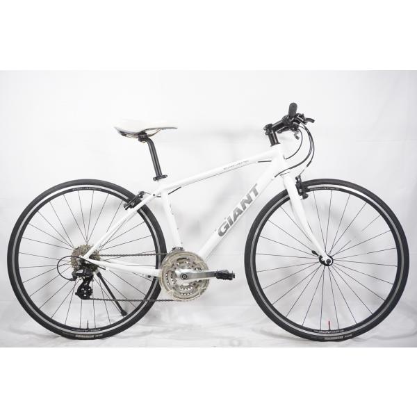 GIANT 「ジャイアント」 ESCAPE R3 2015年モデル クロスバイク あの定番クロスバイクがついにモデルチェンジ！先行発表されたGIANT