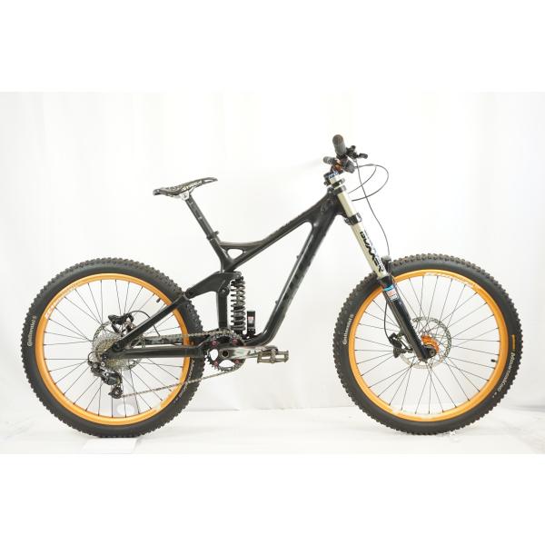 KONA 「コナ」 SUPREME OPERATOR 2015年モデル 26インチ マウンテン